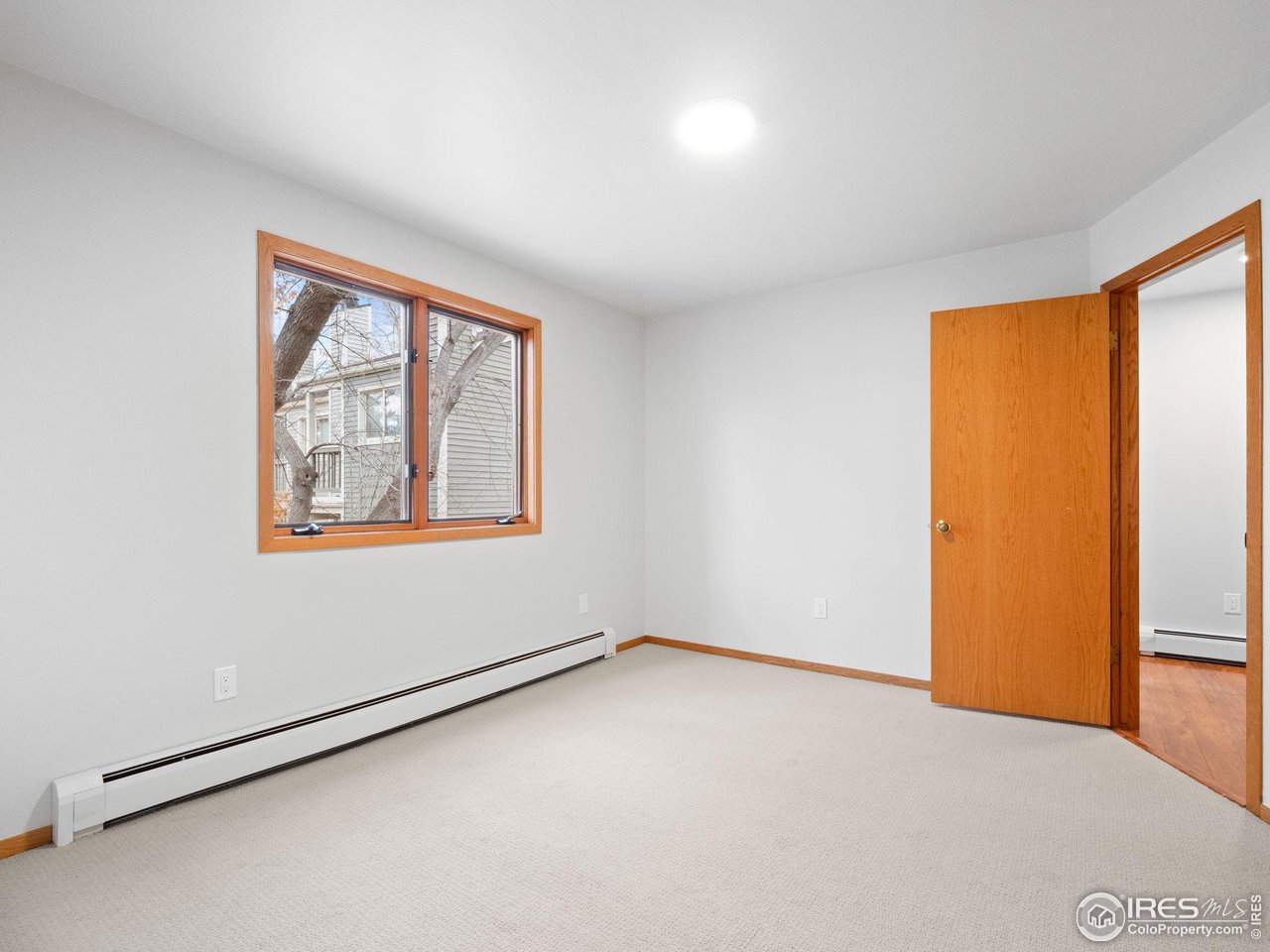 2680 Fremont Street Boulder, CO 80304 - Photo 23 of 28 an empty room with windows
