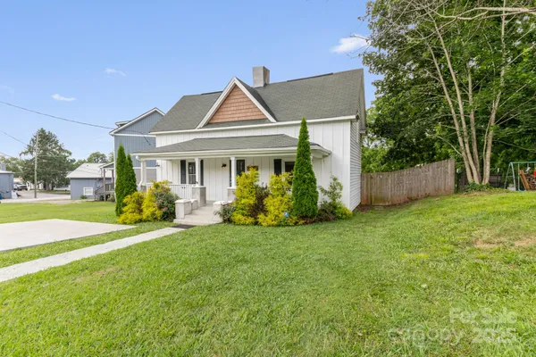 $425,000 | 761 North Main Street, Canton, NC 28716