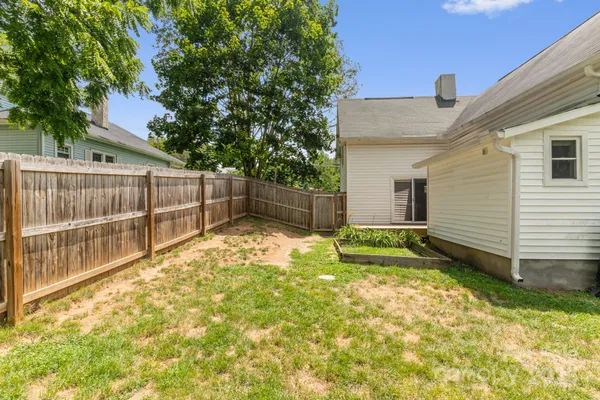 $425,000 | 761 North Main Street, Canton, NC 28716