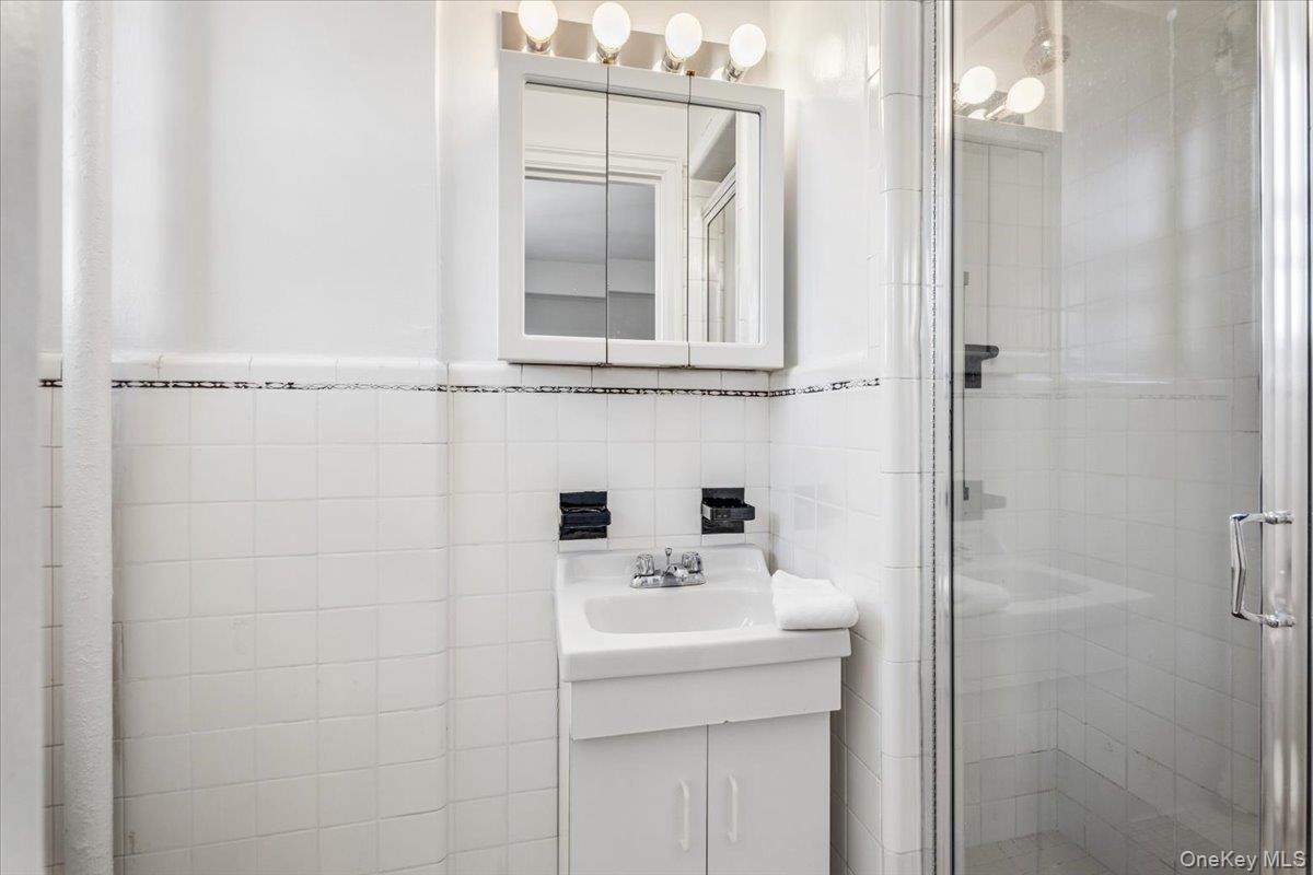 45 Popham Road, Unit 5L Scarsdale, NY 10583 - Photo 18 of 27
