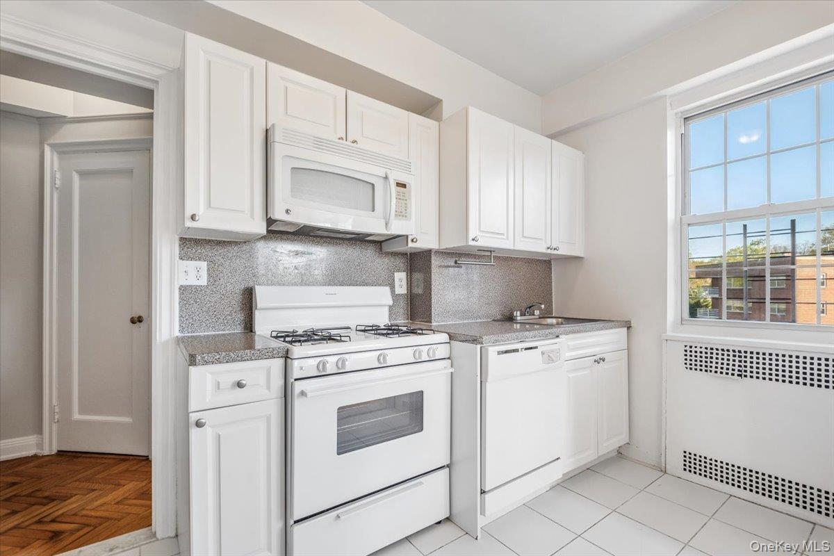 45 Popham Road, Unit 5L Scarsdale, NY 10583 - Photo 9 of 27