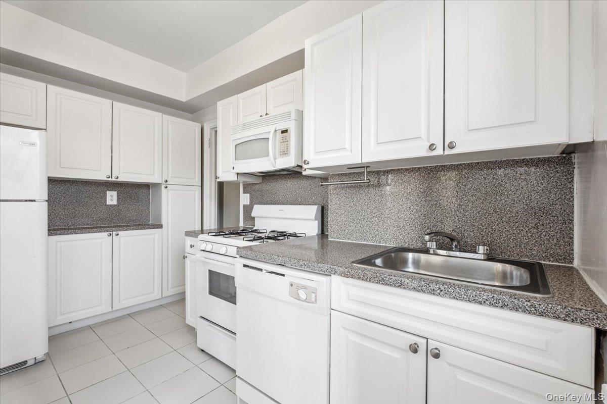 45 Popham Road, Unit 5L Scarsdale, NY 10583 - Photo 10 of 27