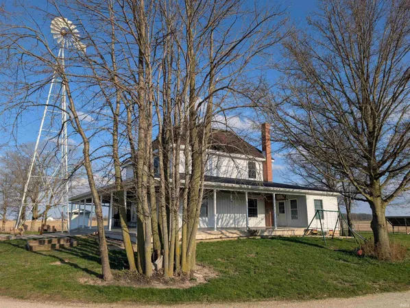 $1 | 825 East 1000 South, Geneva, IN 46740