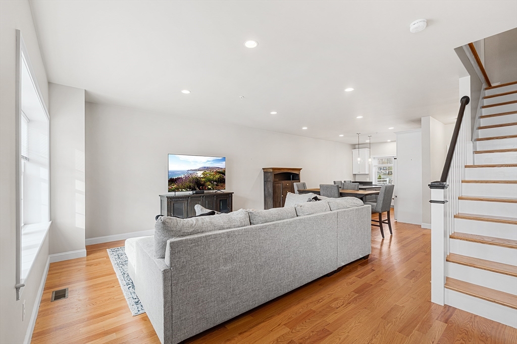 176 Main Street, Unit 3 Medway, MA 02053 - Photo 4 of 27