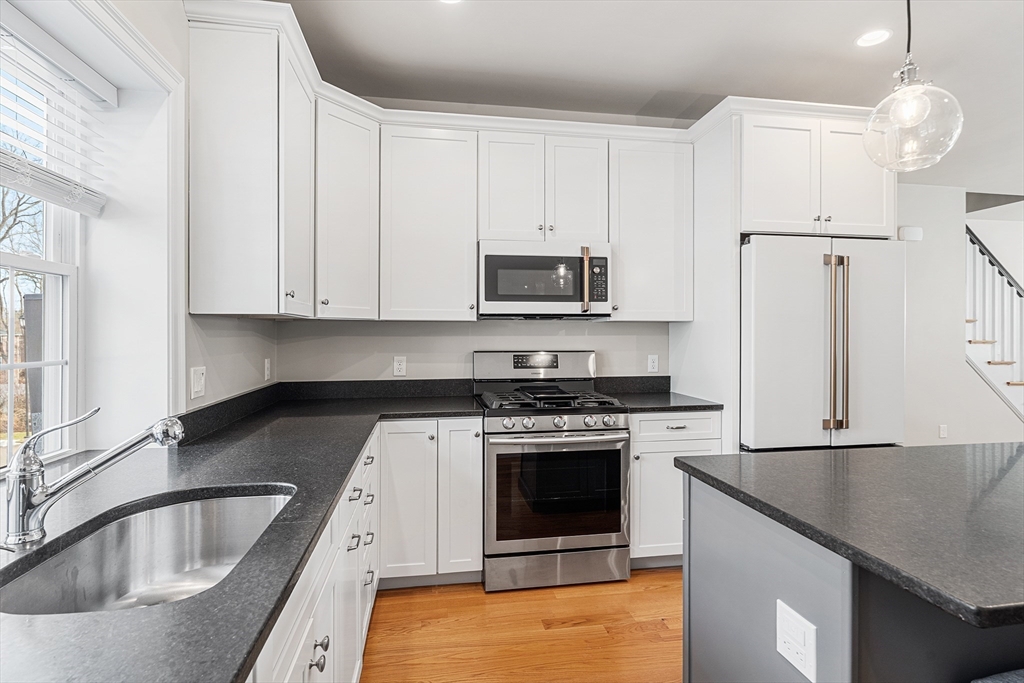 176 Main Street, Unit 3 Medway, MA 02053 - Photo 9 of 27