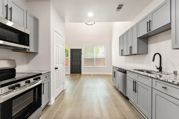 $1,915 | 3242 Wexford Drive, Garland, TX 75043