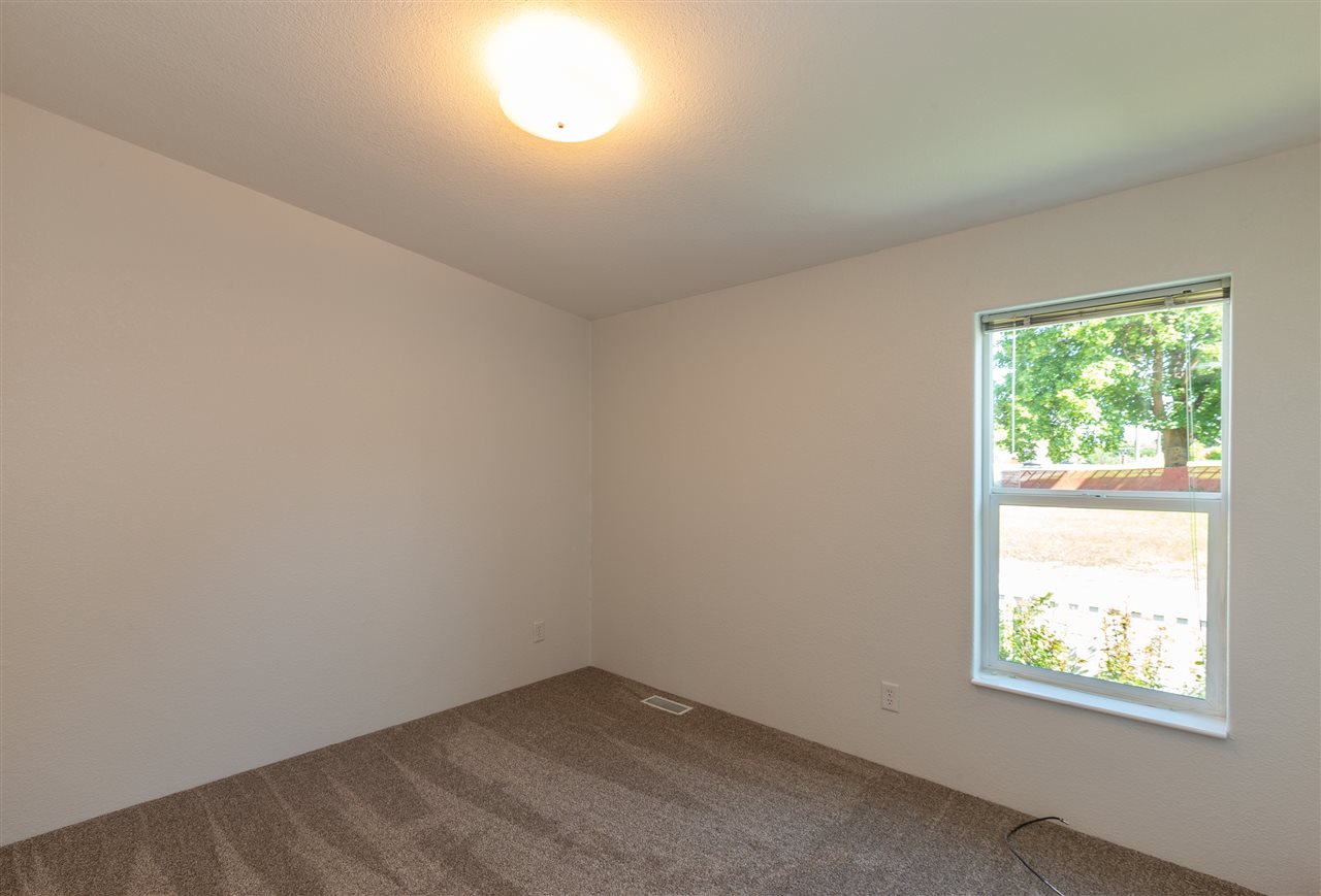 1212 North University Road Spokane Valley, WA 99206 - Photo 14 of 20