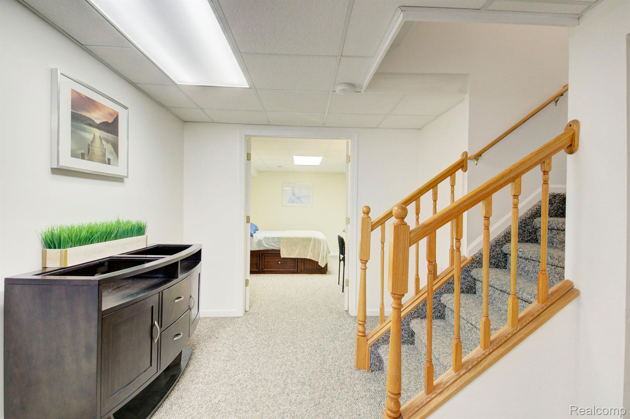 6813 Poppleton Road Canton, MI 48187 - Photo 42 of 67 Gallery Image 42