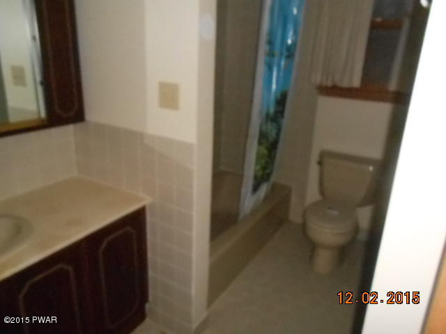 273 Oak Hill Road Hawley, PA 18428 - Photo 8 of 10