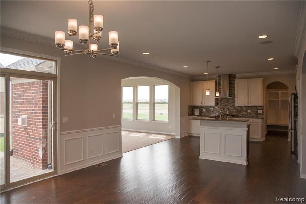 50551 North Scarborough Road Canton, MI 48188 - Photo 9 of 30 Gallery Image 9