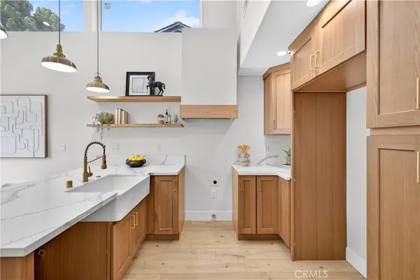 $1,349,000 | 650 East Marylind Avenue, Claremont, CA 91711