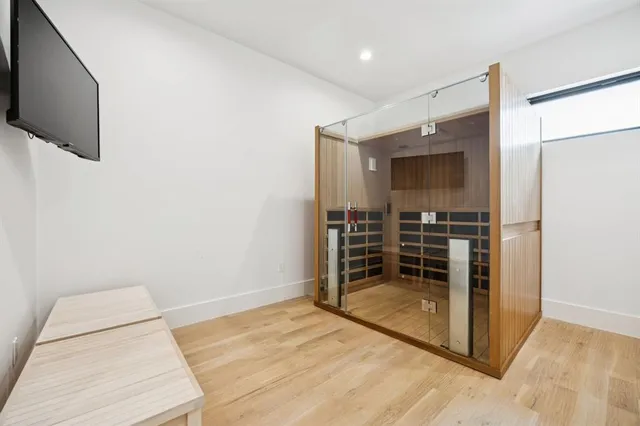 a view of a storage & utility room