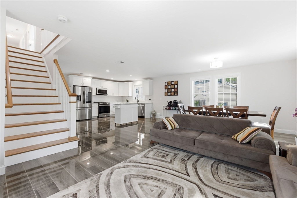 1295 Main Street Reading, MA 01867 - Photo 16 of 41