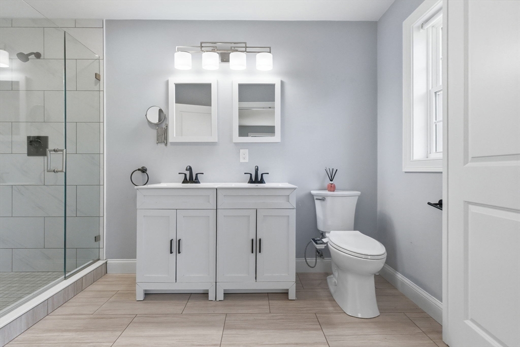 1295 Main Street Reading, MA 01867 - Photo 22 of 41