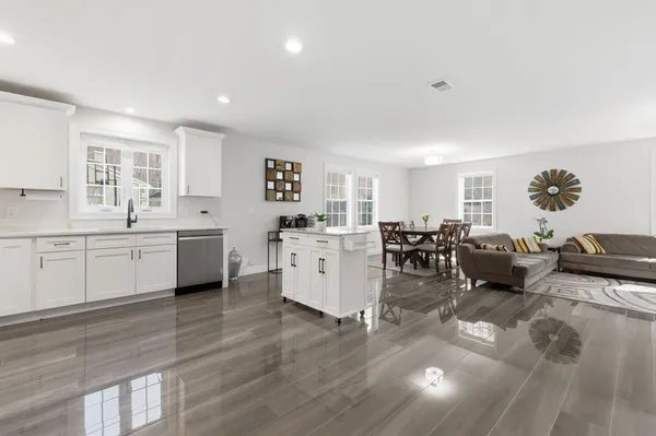 $1,099,000 | 1295 Main Street, Reading, MA 01867