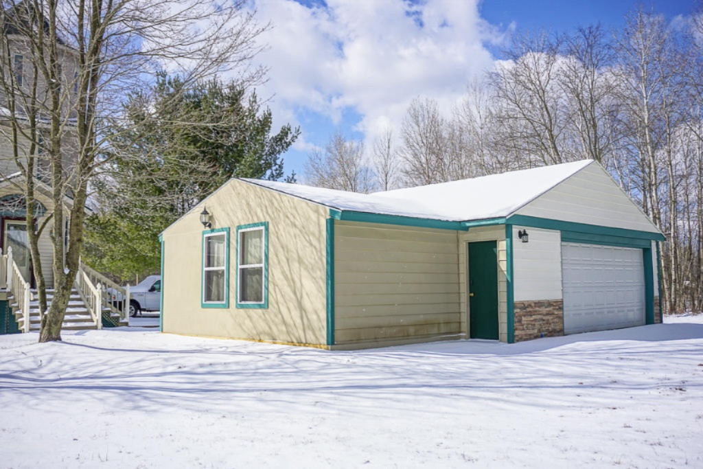 22329 Monroe Road Morley, MI 49336 - Photo 3 of 36 DSC01092-1