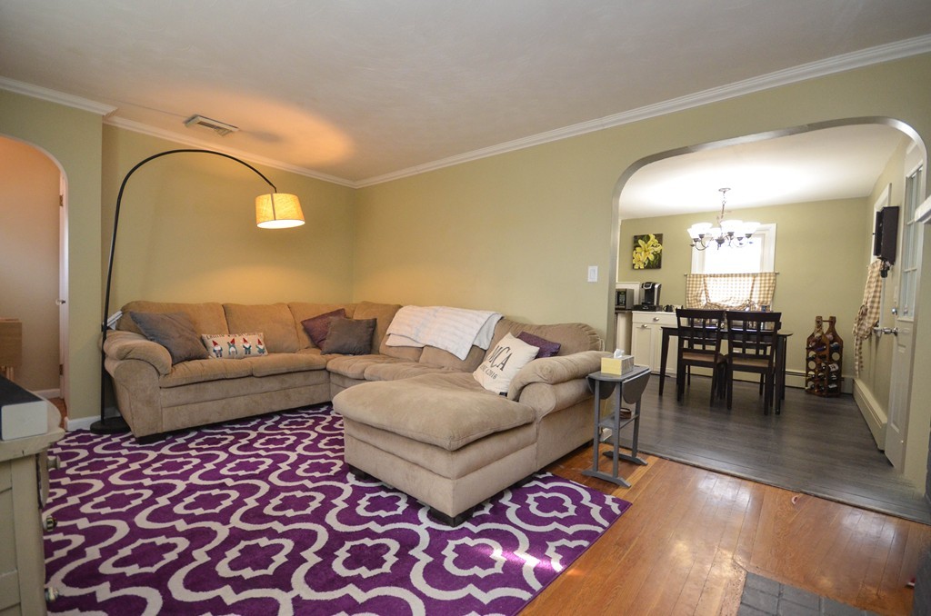 14 Turin Road Worcester, MA 01604 - Photo 5 of 20 Gallery Image 5