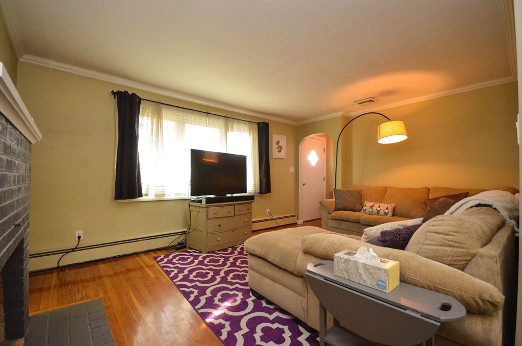 14 Turin Road Worcester, MA 01604 - Photo 7 of 20 Gallery Image 7