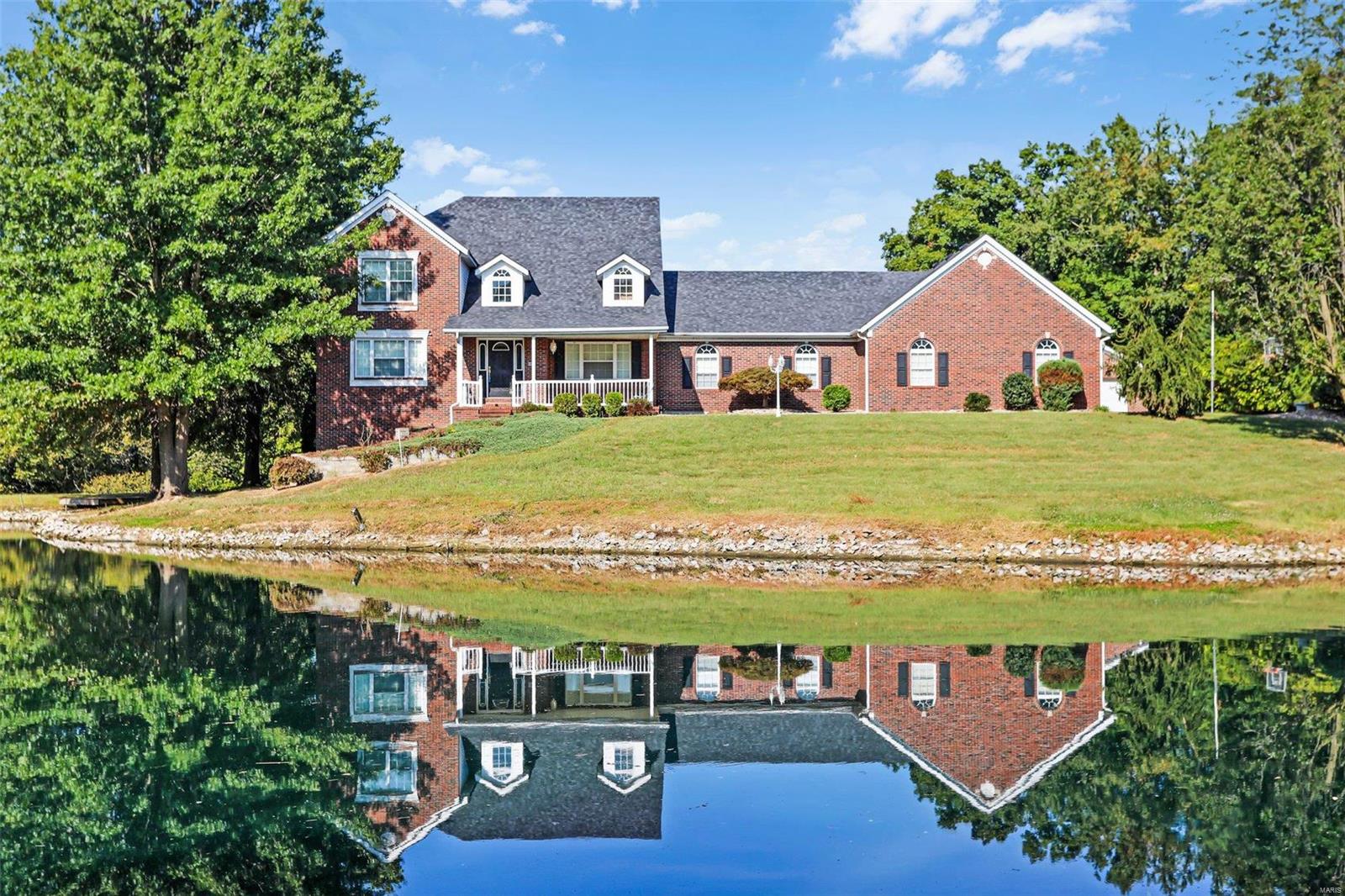 1215 Springvalley Road Troy, IL 62294 - Photo 1 of 59