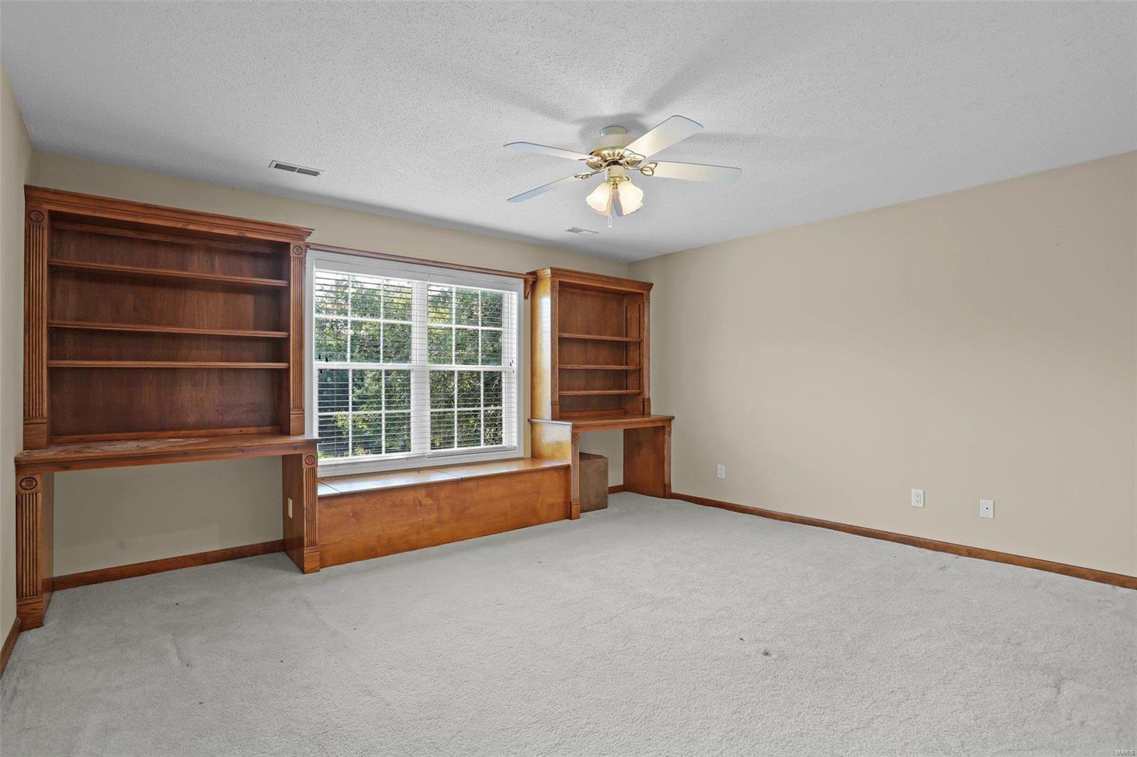 1215 Springvalley Road Troy, IL 62294 - Photo 25 of 59