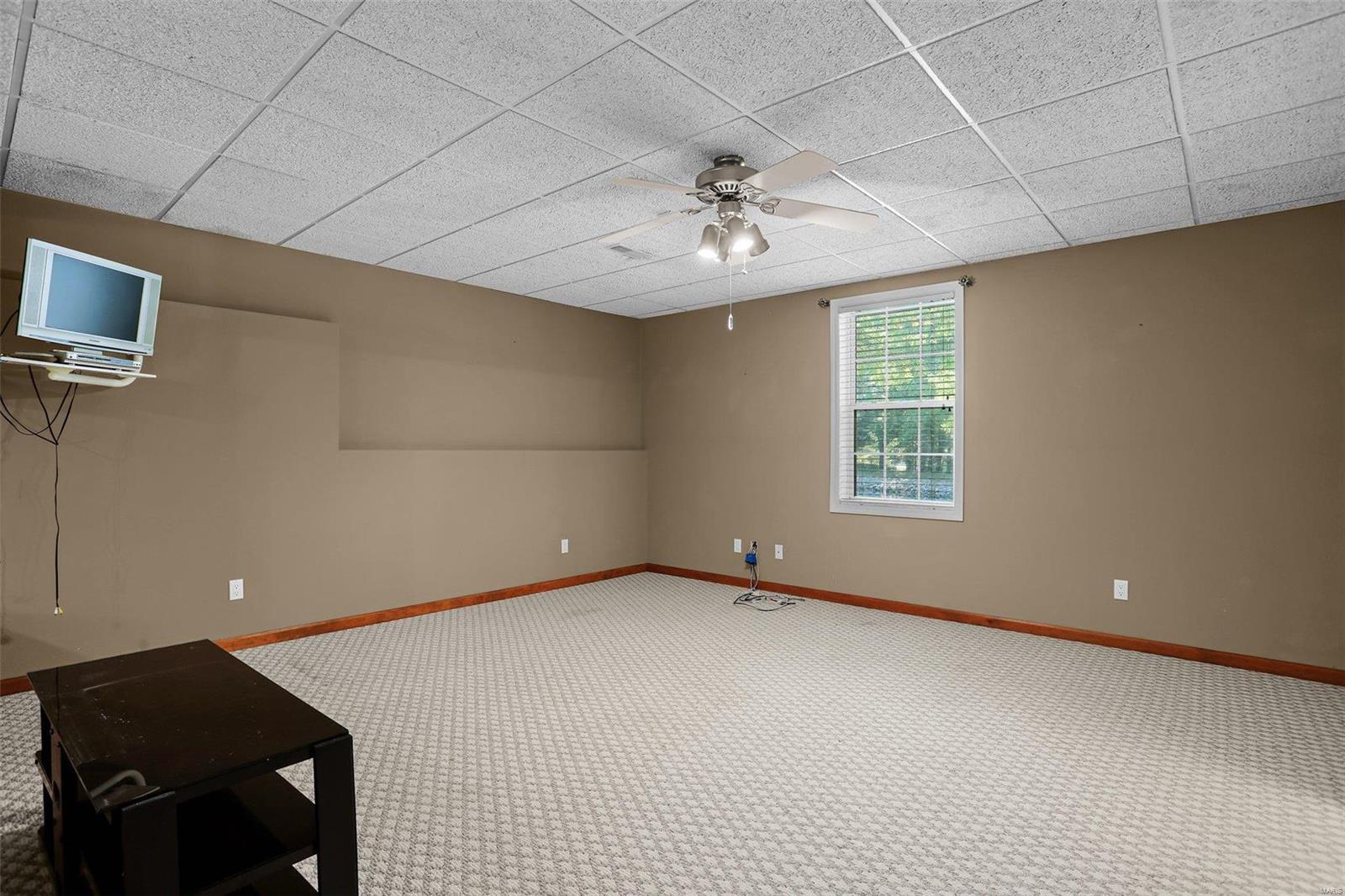 1215 Springvalley Road Troy, IL 62294 - Photo 35 of 59