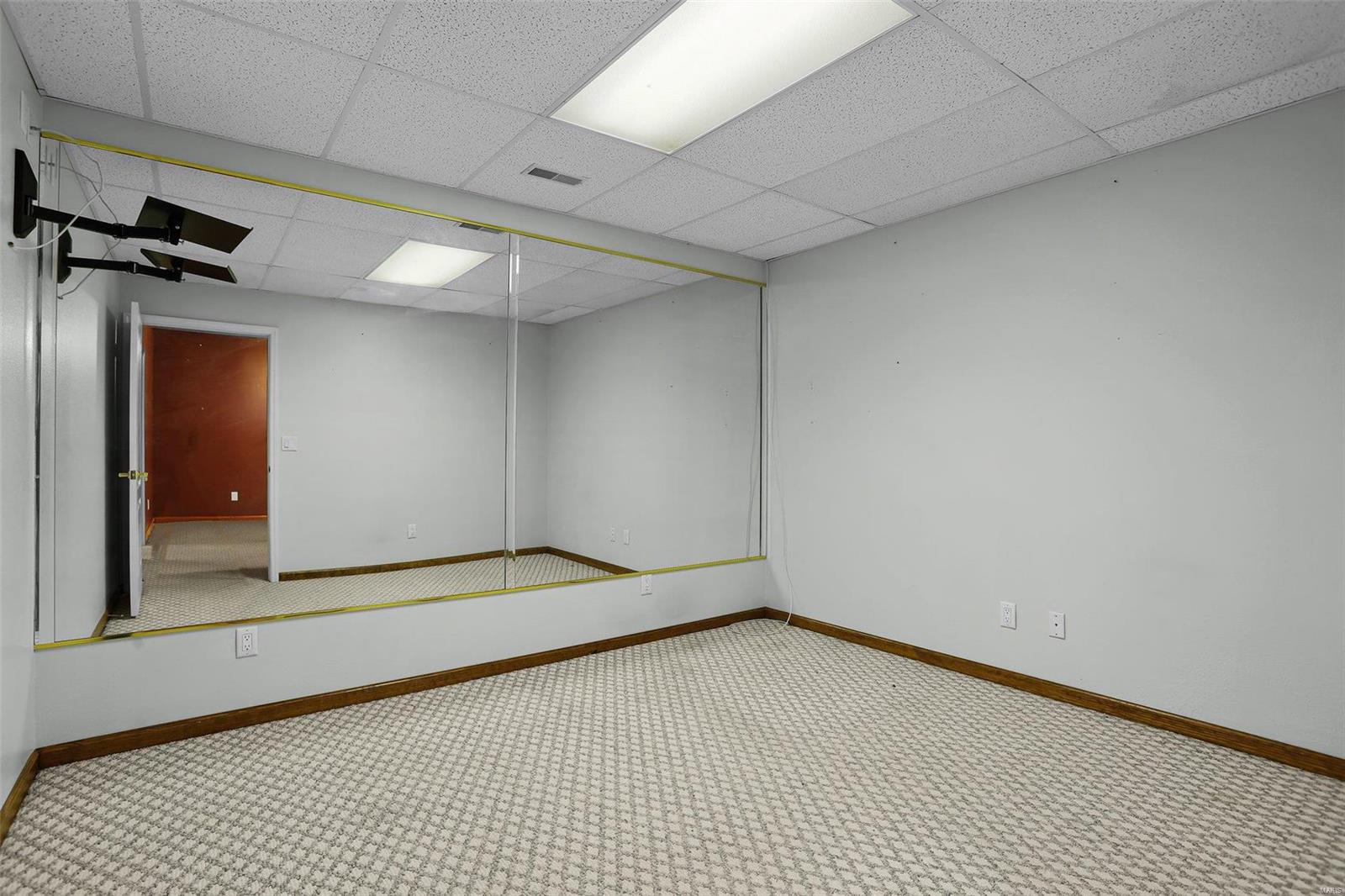 1215 Springvalley Road Troy, IL 62294 - Photo 38 of 59