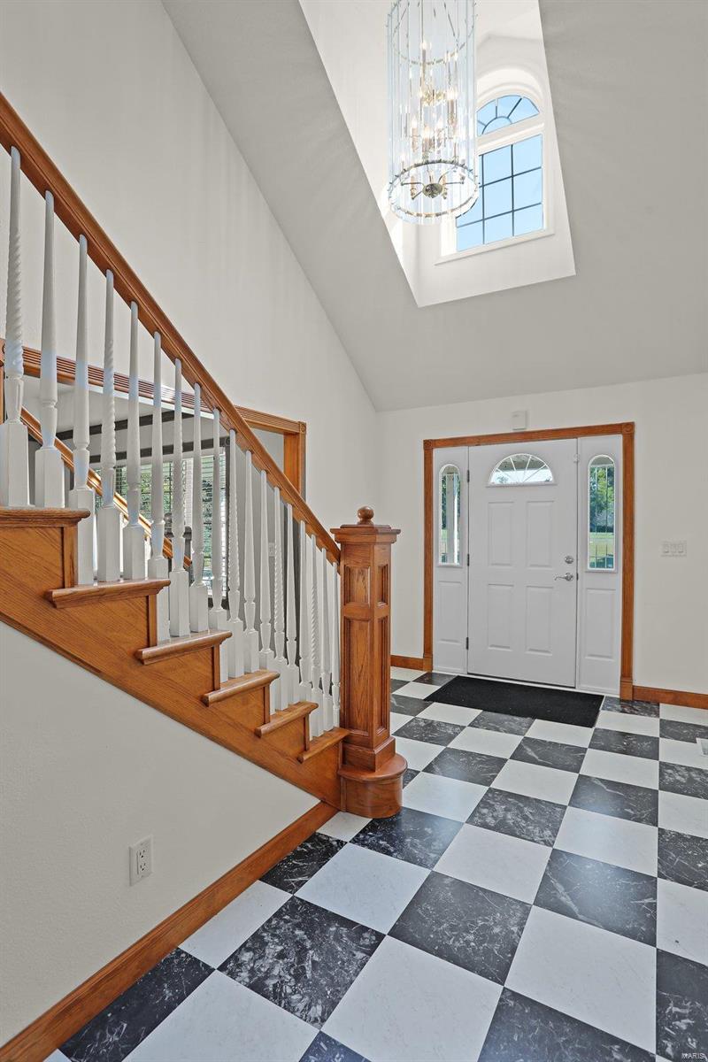 1215 Springvalley Road Troy, IL 62294 - Photo 5 of 59