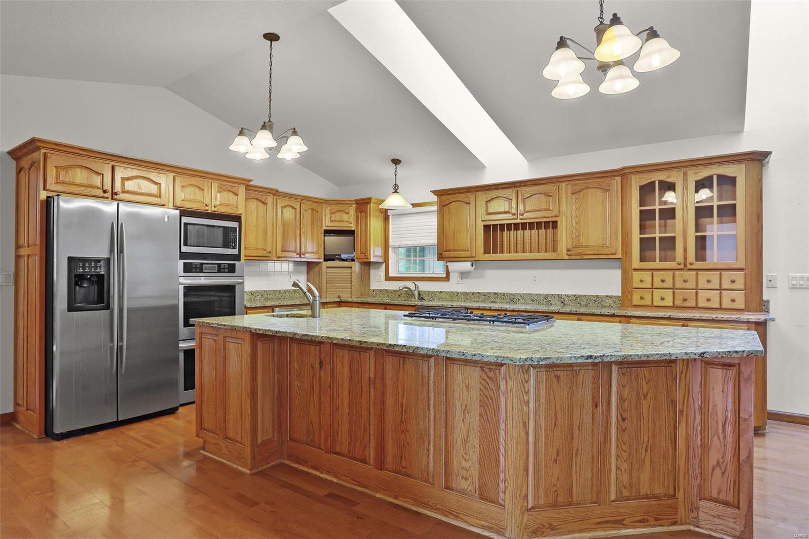 1215 Springvalley Road Troy, IL 62294 - Photo 10 of 59