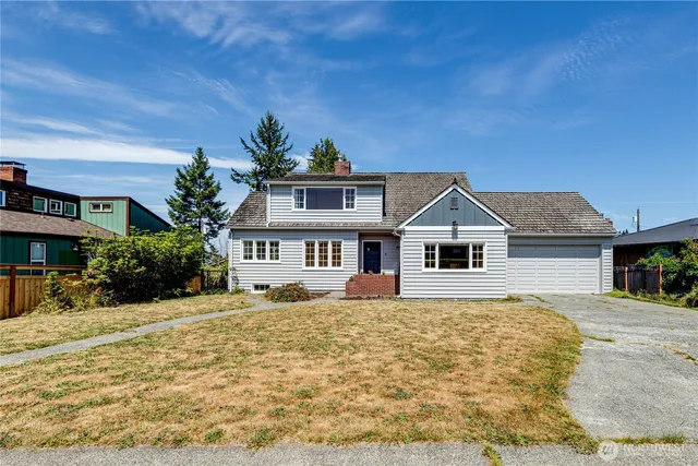 $525,000 | 1415 East 2nd Street, Port Angeles, WA 98362