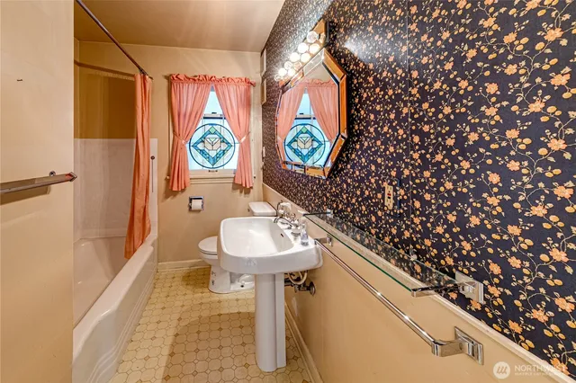 $525,000 | 1415 East 2nd Street, Port Angeles, WA 98362