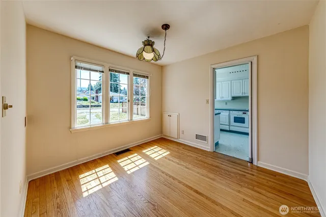 $525,000 | 1415 East 2nd Street, Port Angeles, WA 98362