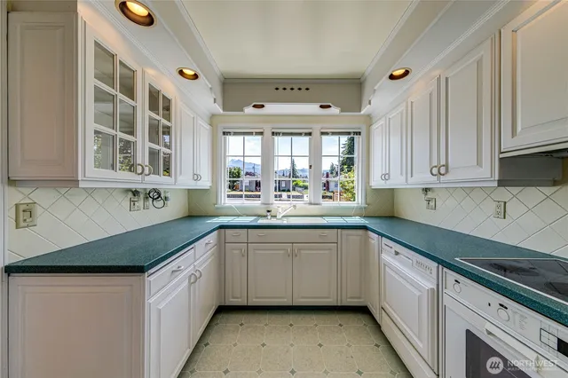 $525,000 | 1415 East 2nd Street, Port Angeles, WA 98362