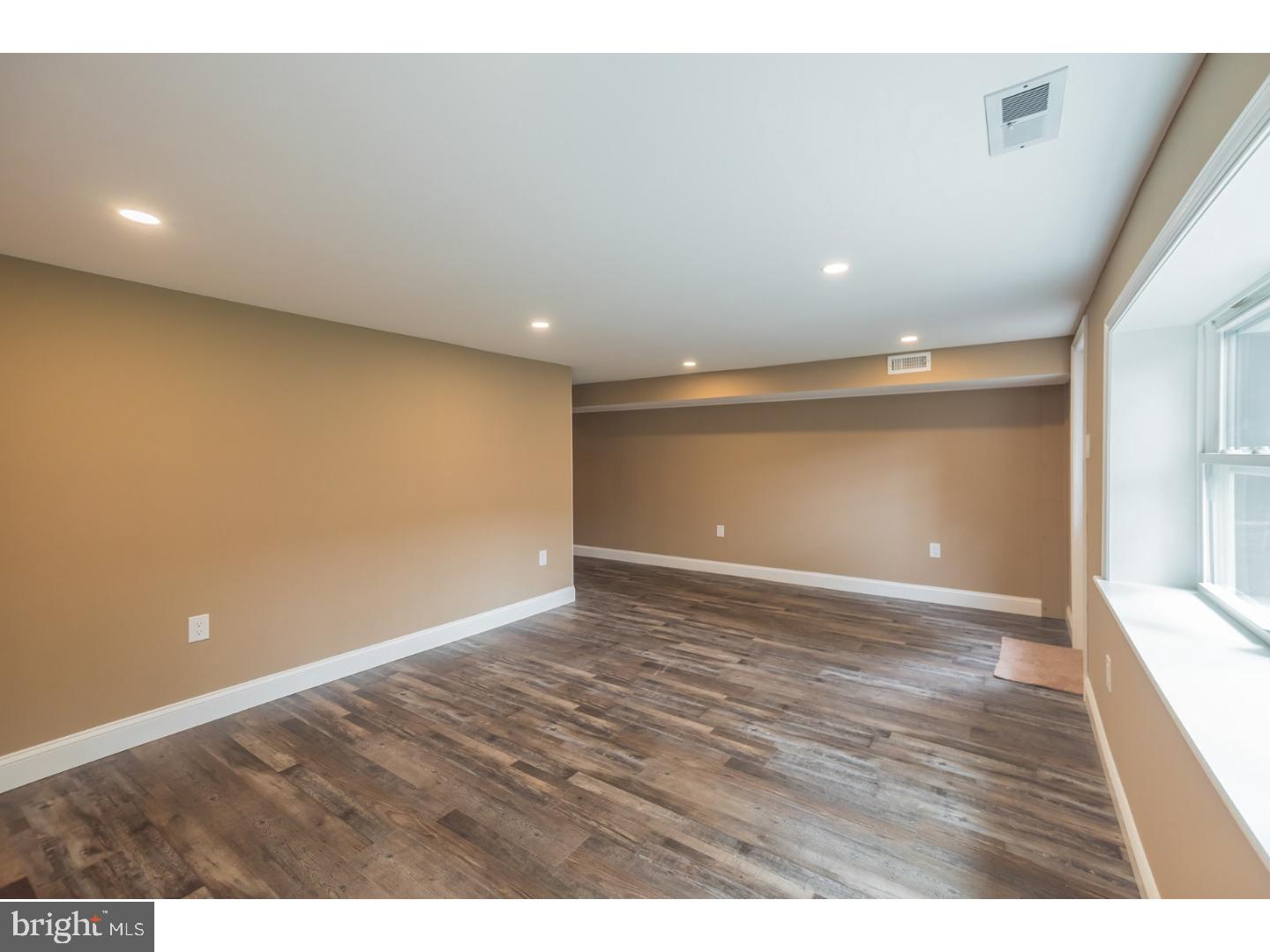 3216 Belgreen Road Philadelphia, PA 19154 - Photo 3 of 24
