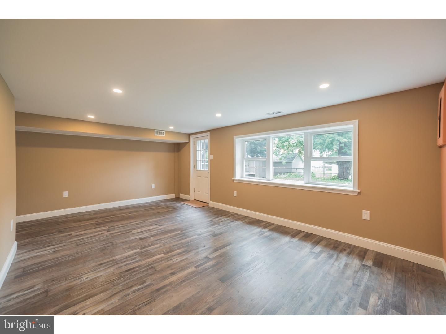 3216 Belgreen Road Philadelphia, PA 19154 - Photo 4 of 24