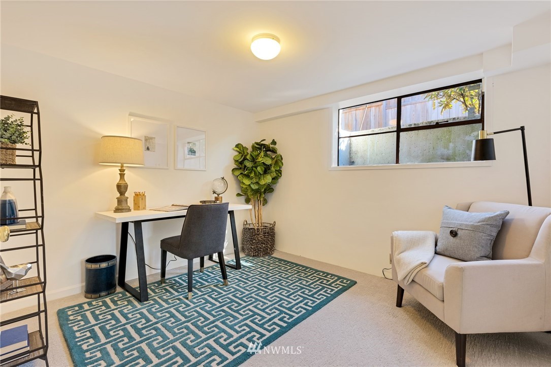 3905 Southwest 109th Street Seattle, WA 98146 - Photo 23 of 27 Gallery Image 23
