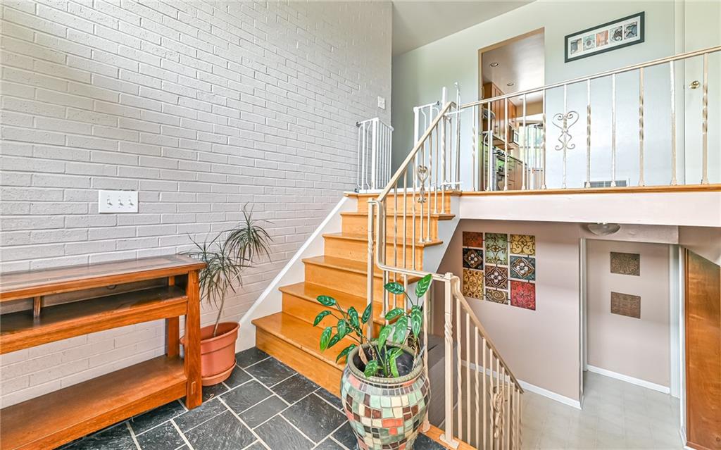 8396 Post Road Allison Park, PA 15101 - Photo 2 of 36 Gallery Image 2