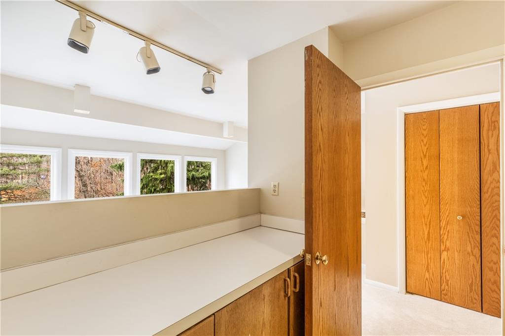 290 Valley Road Wexford, PA 15090 - Photo 13 of 25 Gallery Image 13