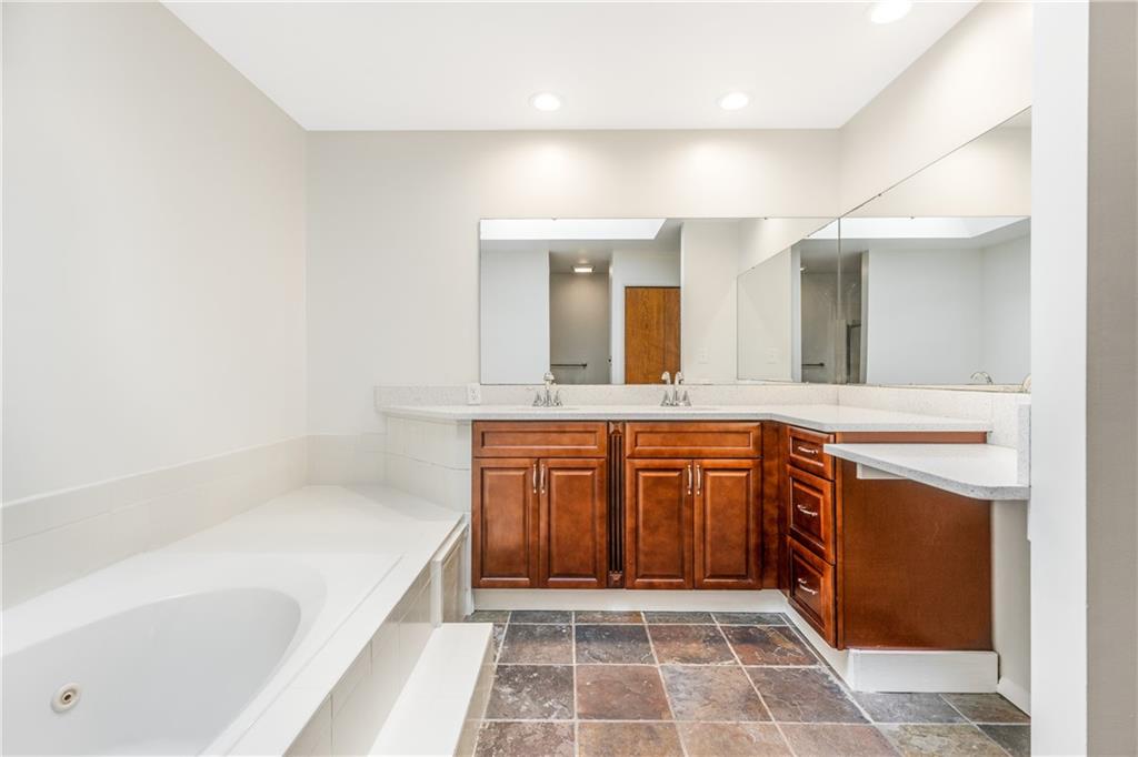290 Valley Road Wexford, PA 15090 - Photo 16 of 25 Gallery Image 16