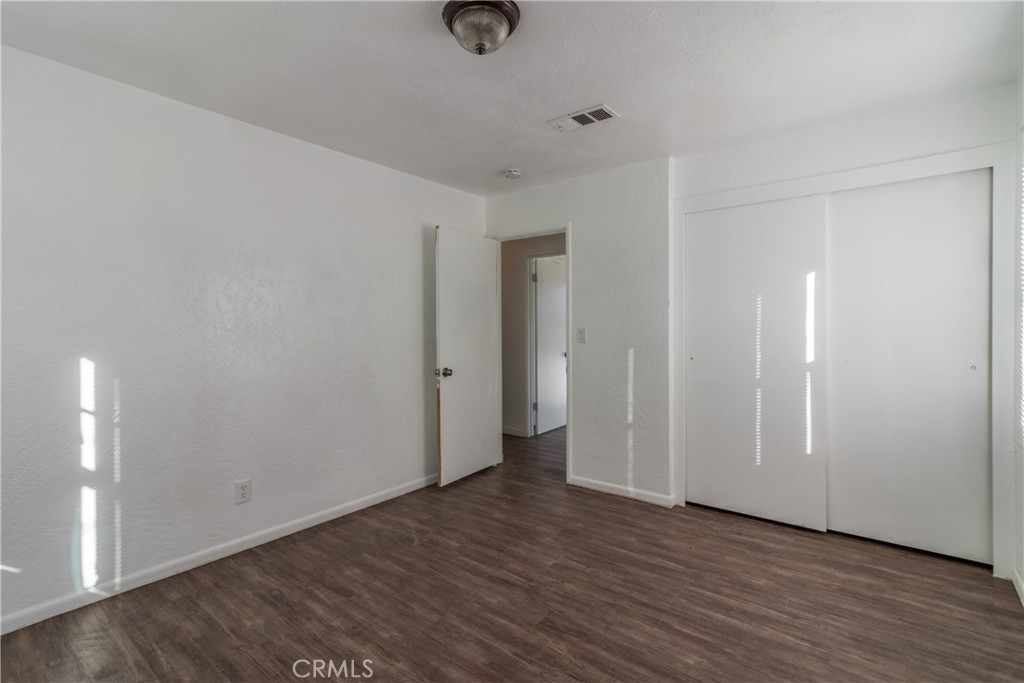 9047 10th Avenue Hesperia, CA 92345 - Photo 11 of 19