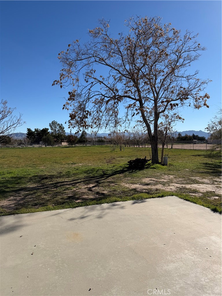 9047 10th Avenue Hesperia, CA 92345 - Photo 18 of 19