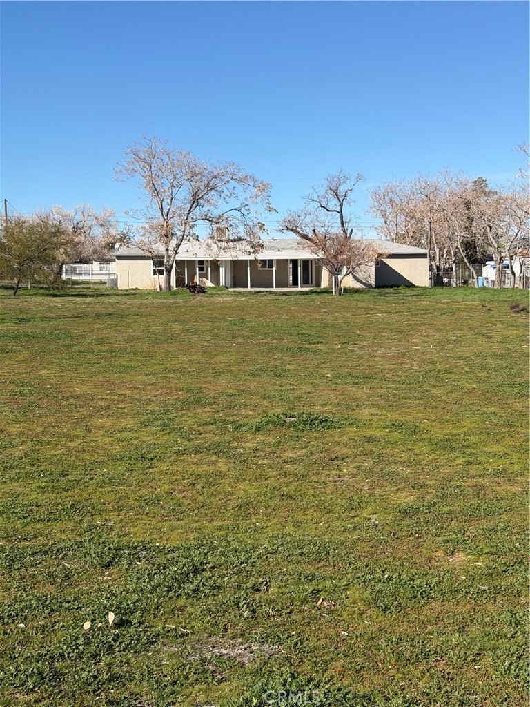 9047 10th Avenue Hesperia, CA 92345 - Photo 3 of 19