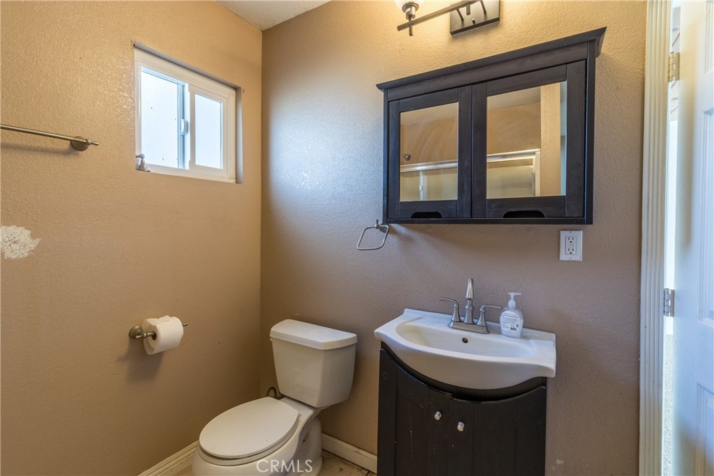 9047 10th Avenue Hesperia, CA 92345 - Photo 10 of 19