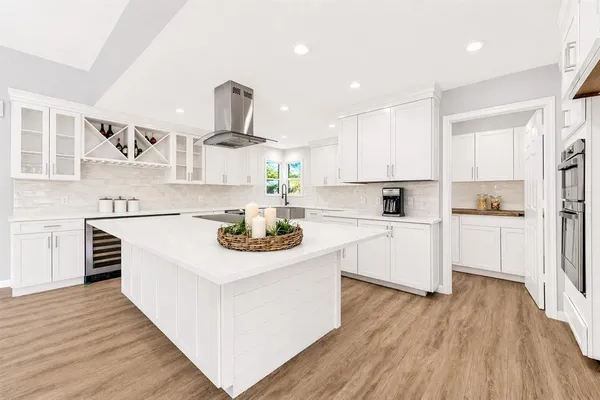 $549,900 | 1201 East Oaklawn Drive, Talty, TX 75160