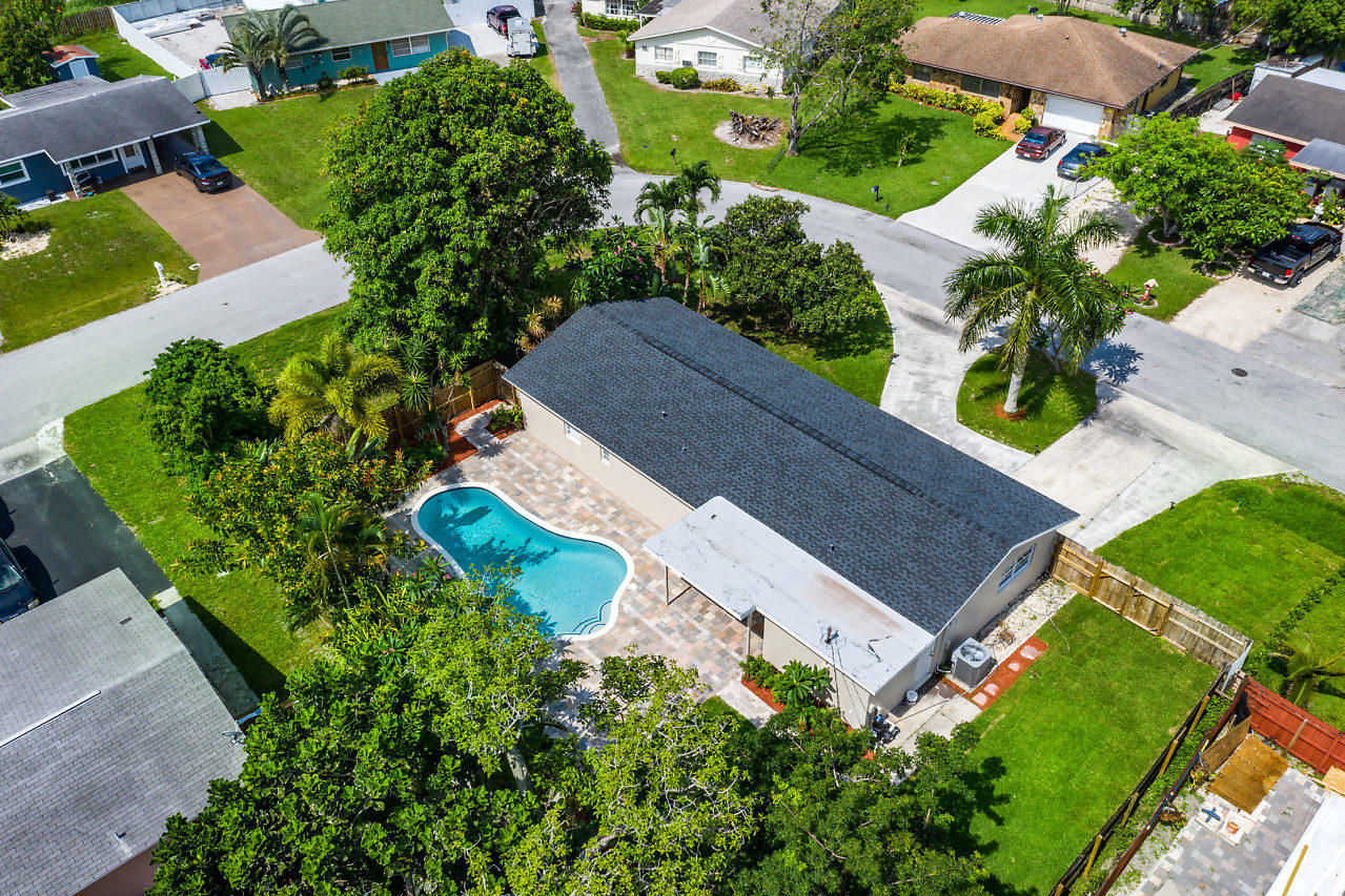 2938 Donald Road Lake Worth, FL 33461 - Photo 16 of 24 030-2938DonaldRd-LakeWorth-FL-small