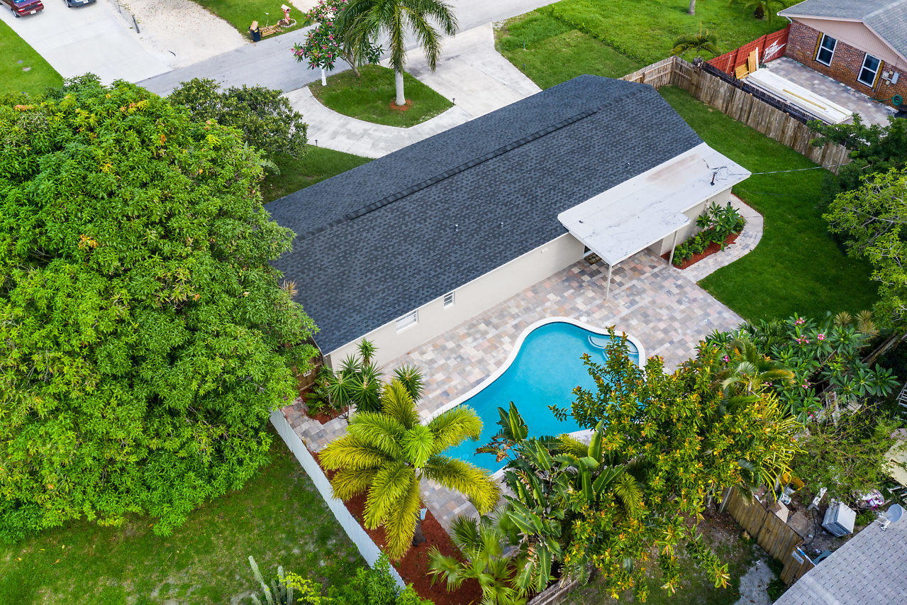 2938 Donald Road Lake Worth, FL 33461 - Photo 2 of 24 029-2938DonaldRd-LakeWorth-FL-small