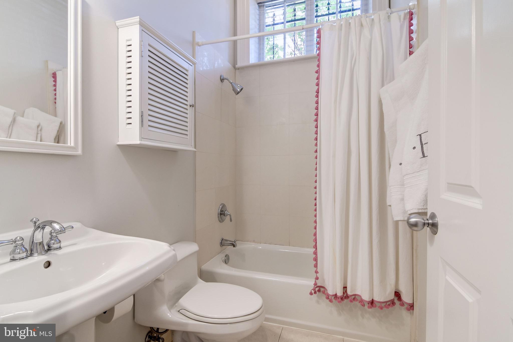 1408 Q Street Northwest, Unit 1 Washington, DC 20009 - Photo 17 of 20 Second Full Bathroom