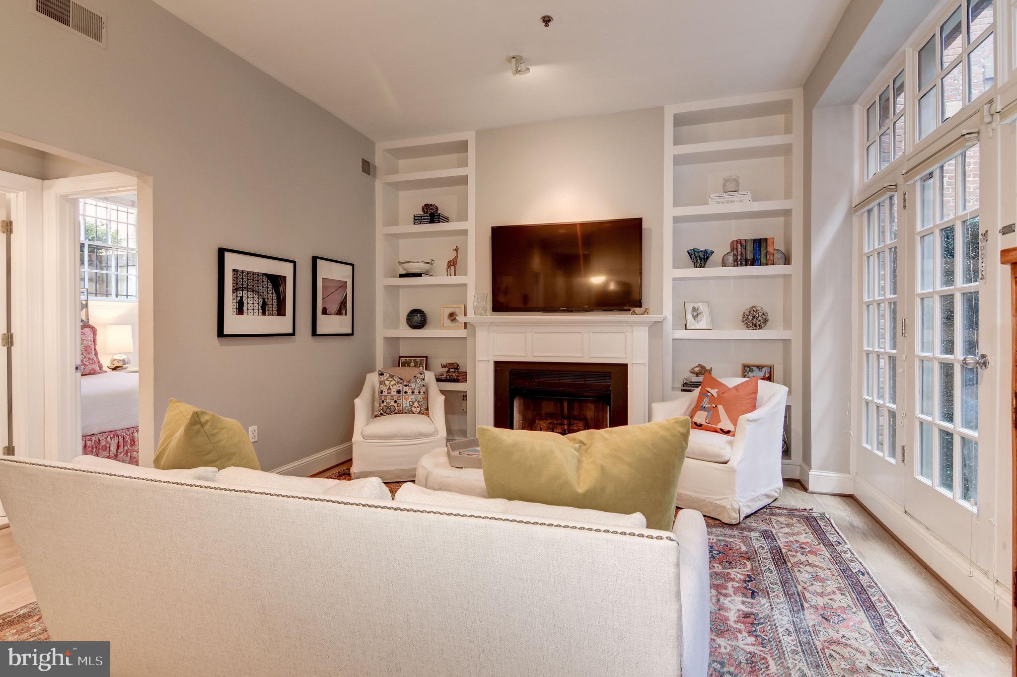 1408 Q Street Northwest, Unit 1 Washington, DC 20009 - Photo 8 of 20 10.5ft Ceilings