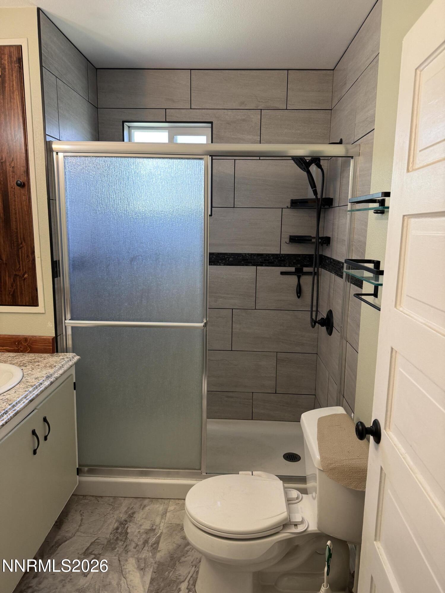 513 South Main Street Yerington, NV 89447 - Photo 11 of 32 Bathroom