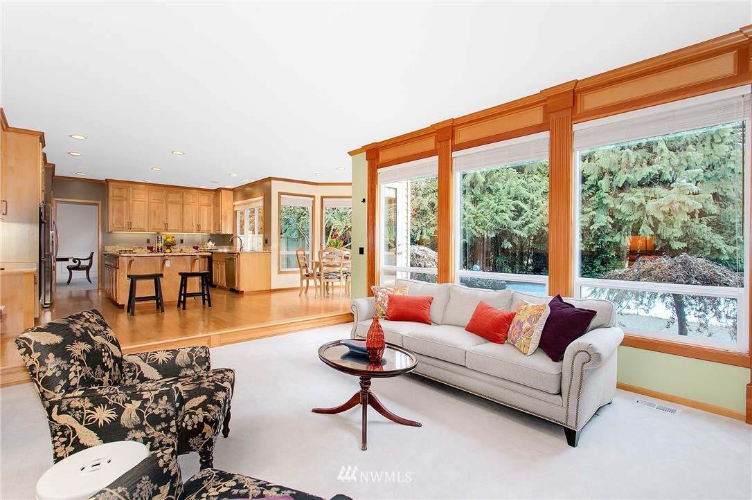 5004 177th Place Southeast Bothell, WA 98012 - Photo 11 of 23 Gallery Image 11