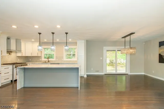 $950,000 | 22 Mountainside Drive, Morristown, NJ 07960